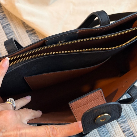 Quince Black Leather Purse - Picture 6 of 14